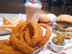 -The Habit Burger Grill 哈比特汉堡(复兴soho店)