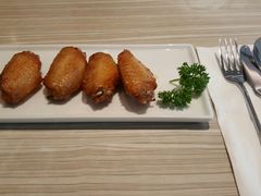 -必胜客(证大大拇指店)