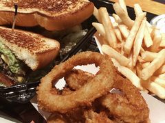 洋葱圈-The Habit Burger Grill 哈比特汉堡(复兴soho店)