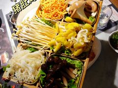 菌菇拼盘-尚尚仙·酸汤猪手·猪肚鸡火锅(华联万柳购物中心店)