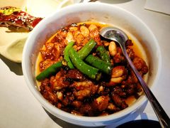 石锅杭椒牛蛙-桂满陇天书(南京德基旗舰店)
