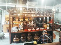 -黄桷树曹家私房菜(江与城店)