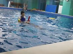 -Swim斯卫姆国际儿童游泳中心(红博中央公园店)