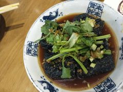 火宫殿臭豆腐-裕鼎鲜·新中菜(青山湖万达店)