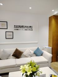 -HEYAN荷妍专业脱毛连锁机构