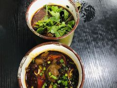 盅盅肥肠面-山城盅盅面