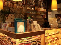 -猫的天空之城概念书店(杭州南宋御街店)