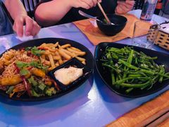 -Lanterns Vietnamese Restaurant