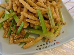 -霄汉牛三鲜湖北砂锅菜(万松园2店)
