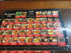 -Dang restaurant (patong phuket)