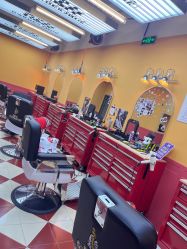 -Devilhands Barbershop男士理容店