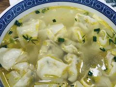 鸡汤小馄饨-老苏州大客堂·苏帮菜·松鼠桂鱼·苏州传统小吃(观前街人民商场店)