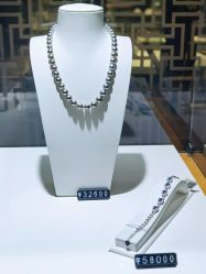 -北京七彩云南翡翠珠宝旗舰店(月坛店)