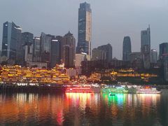 -Ting无边际江景酒店(重庆解放碑云端之眼店)