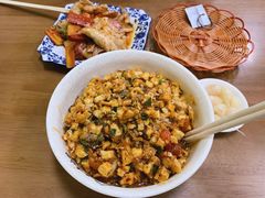 优质生肉小炒加蛋-清真馬峰小炒泡饃