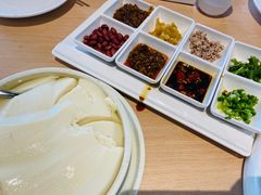 -关东小磨东北菜(上海长风大悦城店)