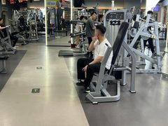 -超鹿运动(五四路恒力城店)