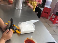 -后街女孩肠粉店