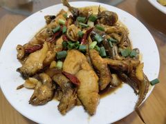 烧杂鱼-夏军农家乐