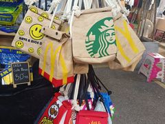 -席娜卡琳火车铁道夜市