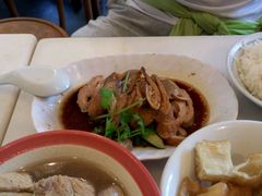 -黄亚细肉骨茶(仰光路店)