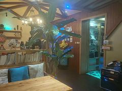 -月亮眼花园餐厅书吧酒吧