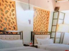 -喜鹊愉家酒店(郑州曼哈顿博览中心地铁站店)