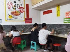 -铁锅哥米线