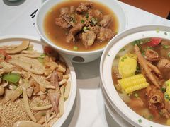 -江城小馆陕南妈妈菜·全球旅行餐厅(钟楼店)