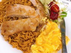 猪扒滑蛋印尼捞面-旺记冰室(九龙中心大厦店)