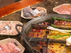 滑肉-化龙桥九宫格火锅(清水河店)