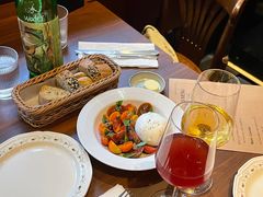 餐具摆设-Bistro Les Lilas丁香花小酒馆
