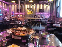 大堂-豚豚家돈돈가韩国锅盖烤肉(新北万达店)