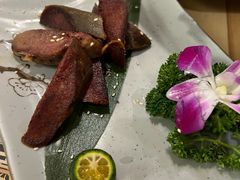 酱烧牛舌-鲔吞·和牛寿喜烧(闵行区绿瘦酒店)