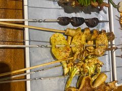 -撸啊撸铁签小肉(车站南路店)