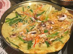-草家酱蟹炭火烤肉店(珲春南路一店)