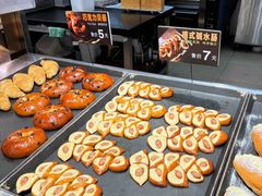 -Caidie Bakery采蝶轩(百越店)
