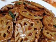 南乳炒藕片炒花肉-众源美食(光复阁店)