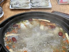 -濠轩阁特色生蚝火锅(水湾路店)