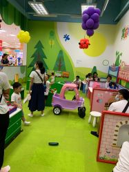 -莫莉幻想儿童乐园(广州番禺永旺店)