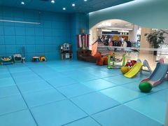 -小小王国亲子游泳俱乐部(锦辉中心)