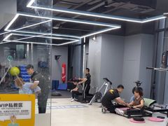 -超鹿运动(五四路恒力城店)