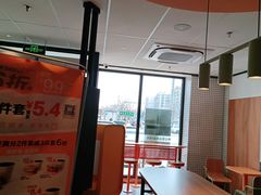 -麦当劳(玉桥中路店)