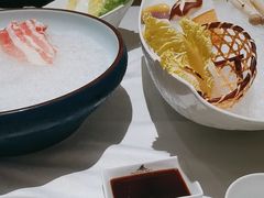 -海鲨湾海鲜会馆(百家湖1912店)