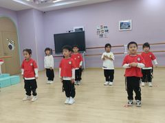 -小荧星艺校(大宁分校)