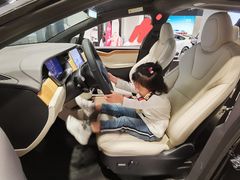 -TESLA 特斯拉(上海太古汇体验店)