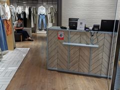 -ochirly(龙之梦购物中心店)