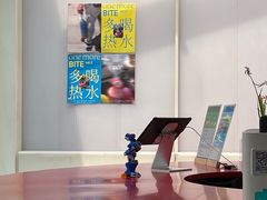 -UNI UNI(环亚凯瑟琳店)