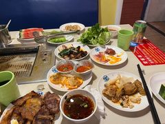 -爱客得牛排海鲜烤肉·火锅自助(春熙路黑金好店)