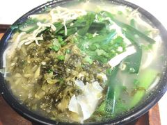 -蒙小妹骨汤饭.米线(新光路店)